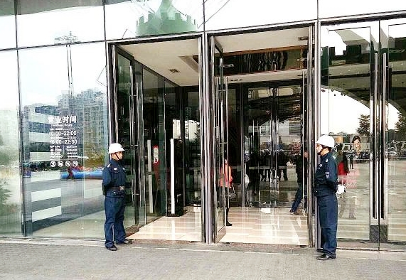 �̈�����